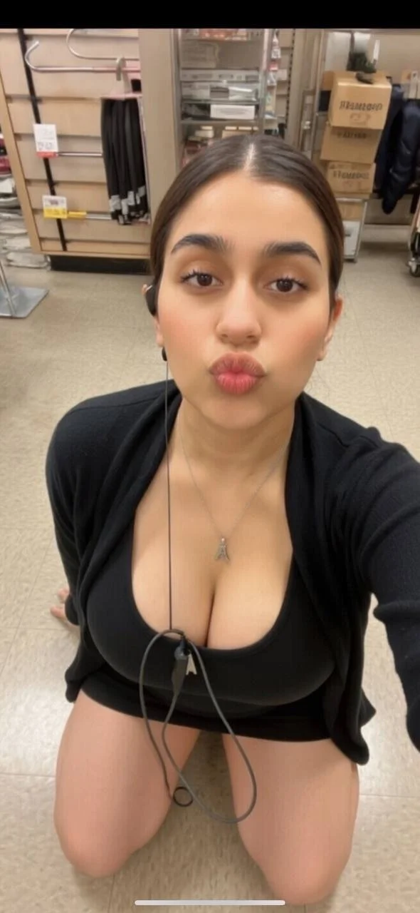 18 year old Arab with big tits and fat ass image 45
