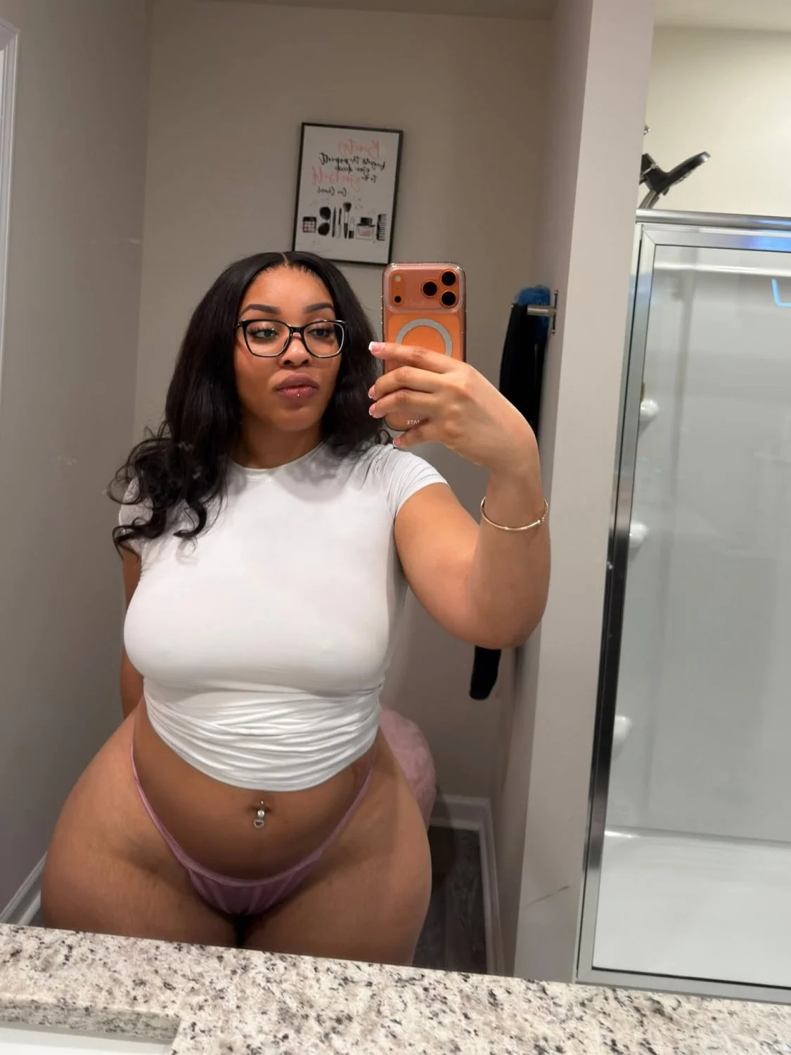Thick Ebony Redbone Baddie image 10