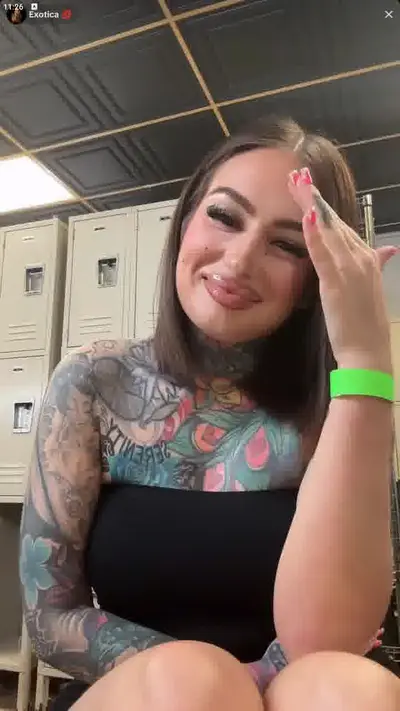 tiktok live 3x0t1c4 jus yappin cover image