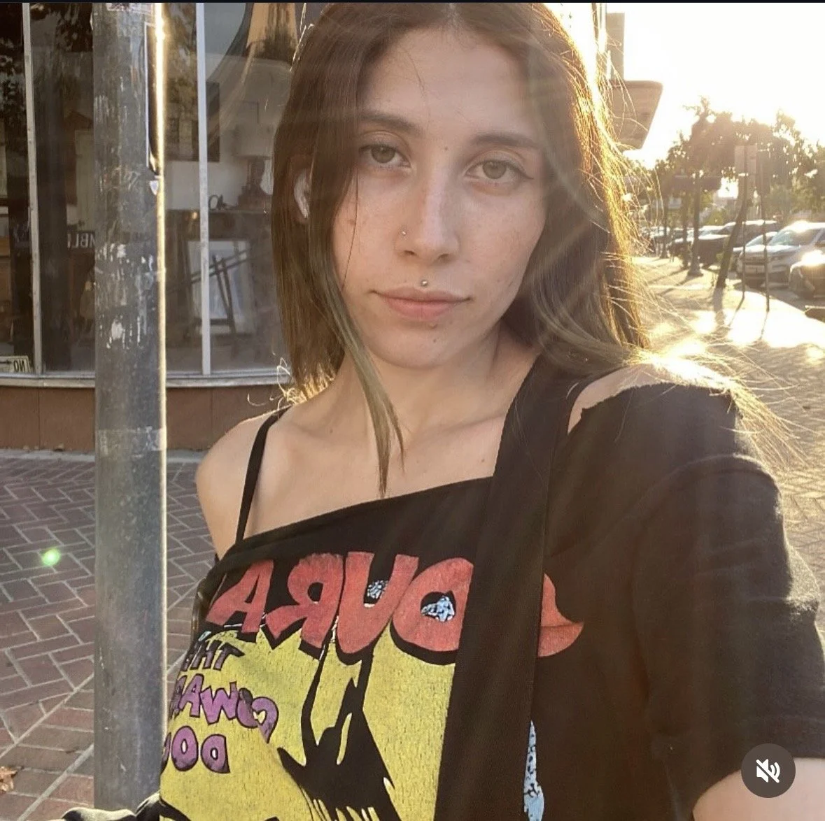 661 Emo Slut Ann image 3