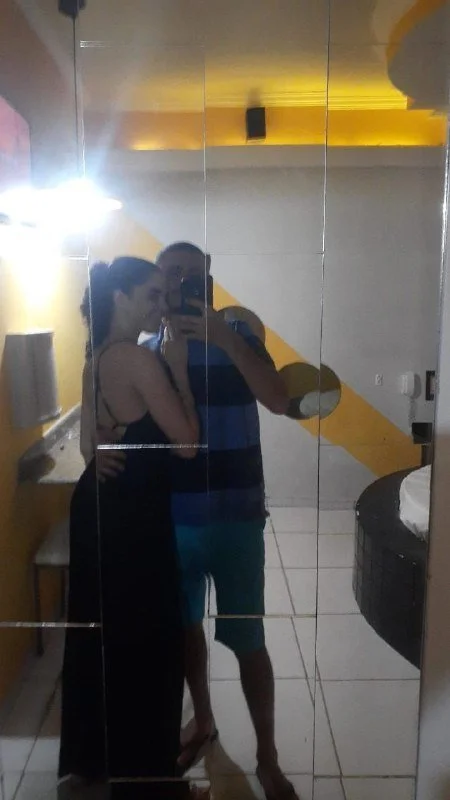 Namorada cacheada branquinha foi vazada levando de quatro main image
