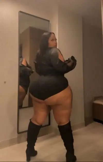 pornstar-mcspace16-picsjpg-vEFWT0 cover image