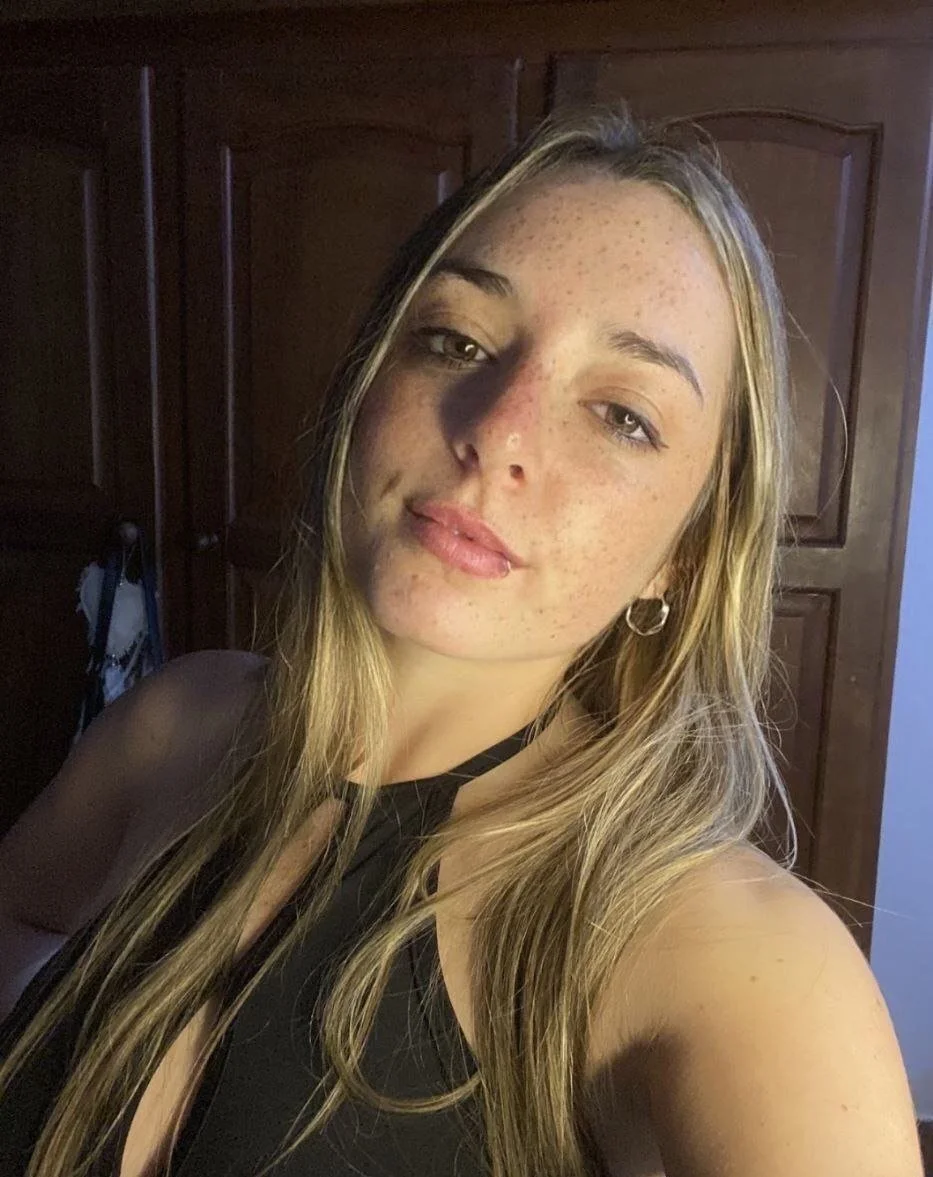 Loira novinha gata se exibindo pra macho ! Videos Novos vazados erome vazada brasil image 6