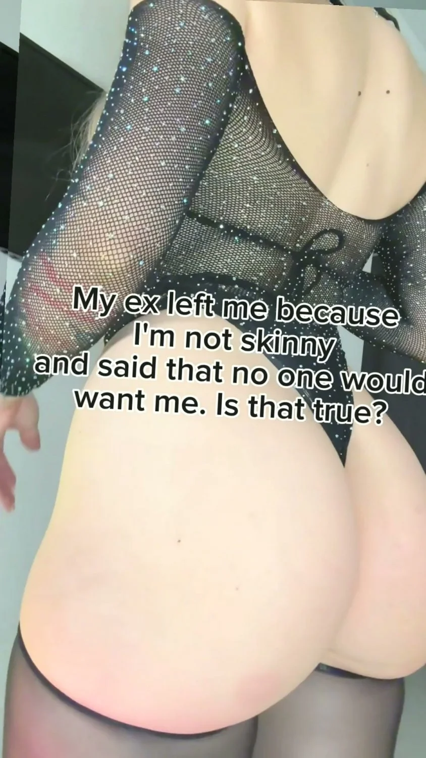 🔞 wild slut fat ass fingering pussy nude tight pussy 😈🍑 OF image 5