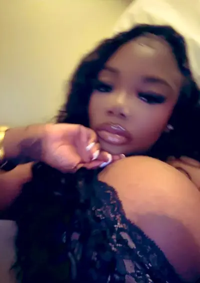 Angelisnthere cover image