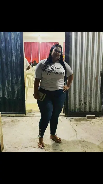 Alguém tem mais dela malena santos insta cover image
