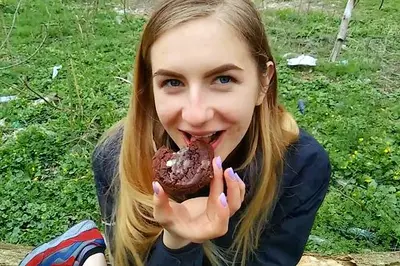 Girl Eats Cum Cookie cover image