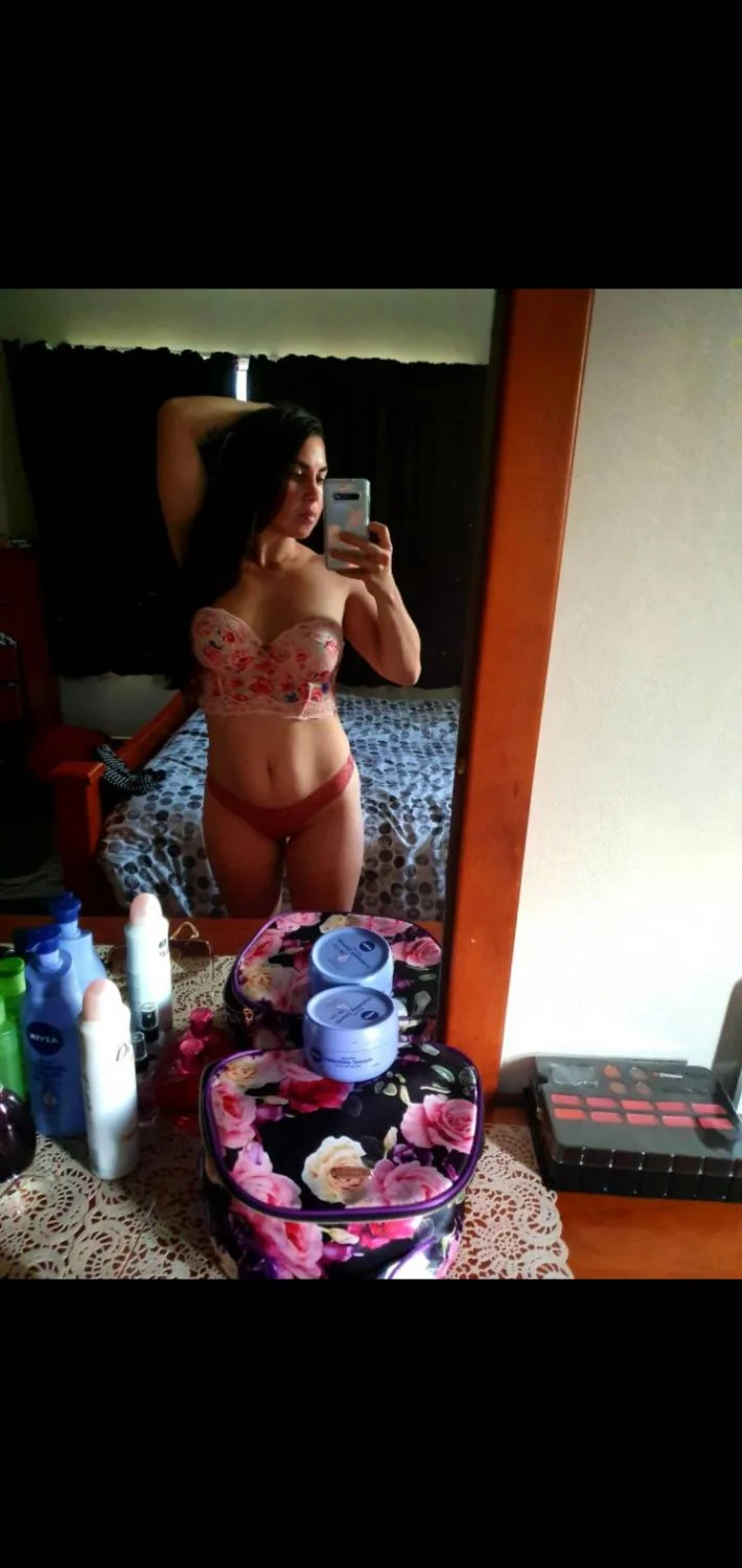 Zarah. Download and DM your favorite pic image 25