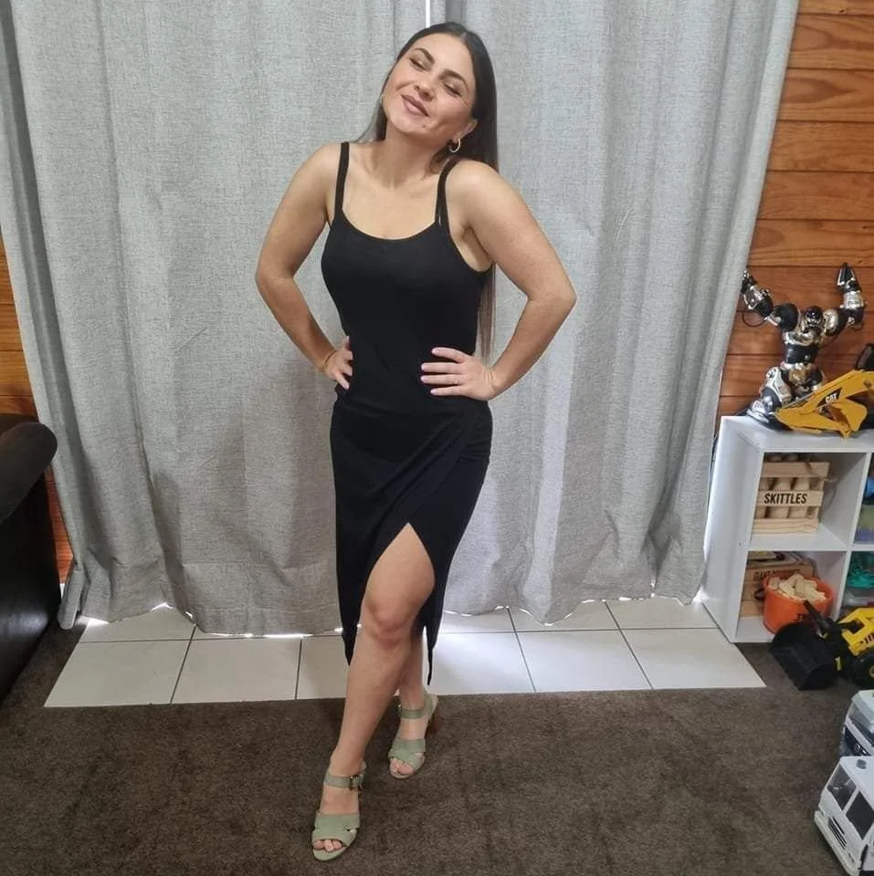 Zarah. Download and DM your favorite pic image 8
