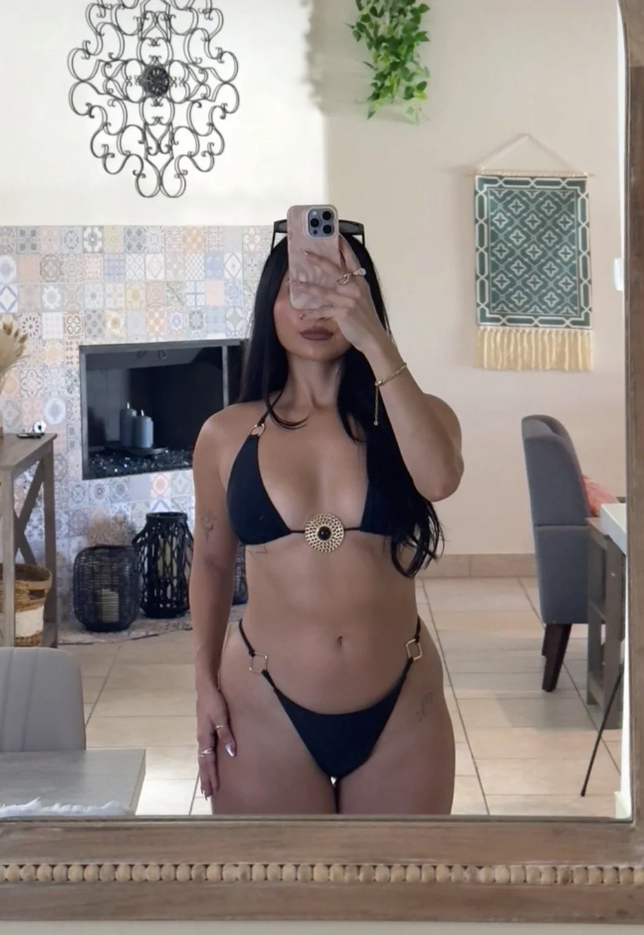Perfect Sexy SoCal Latina Dime image 4