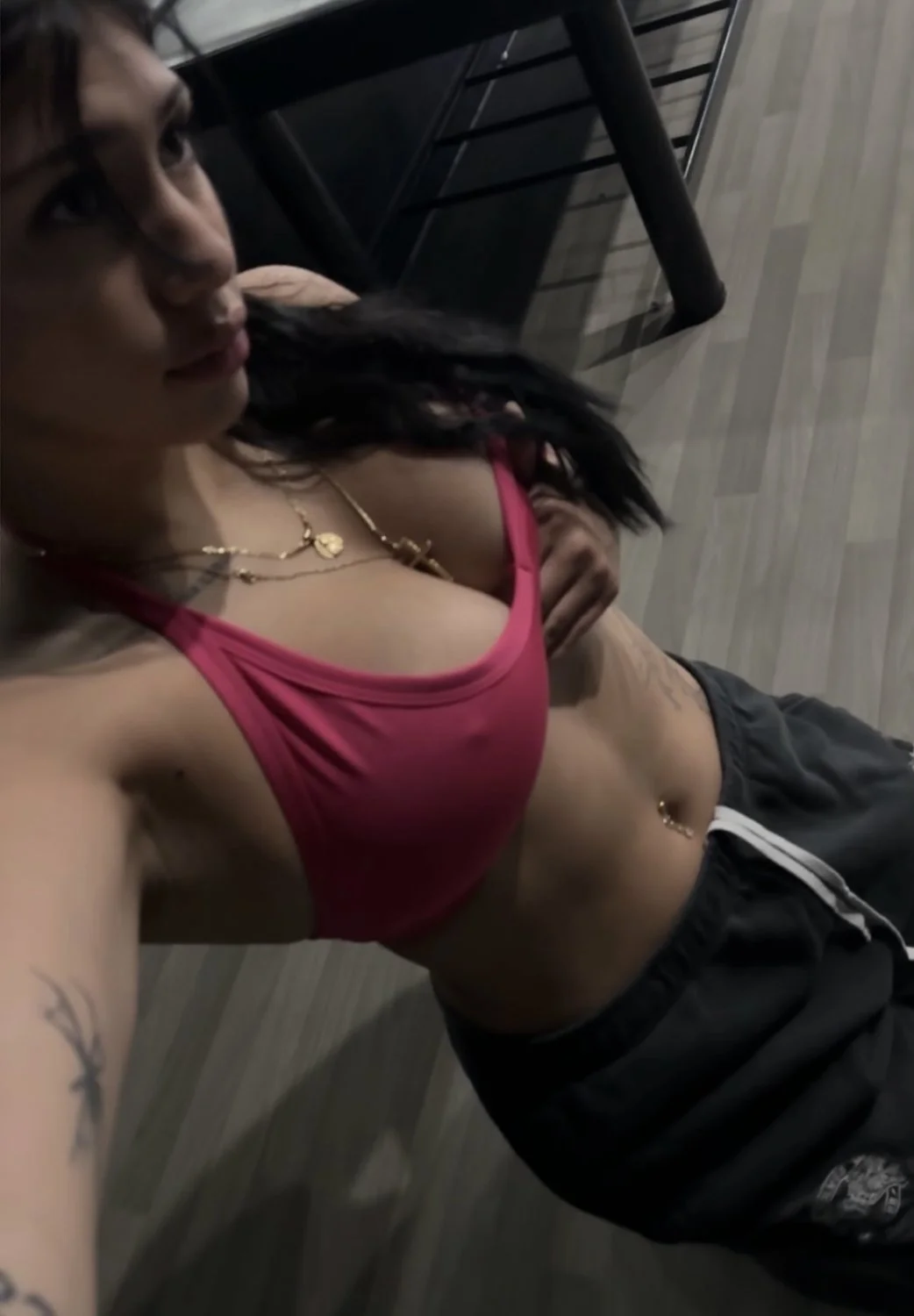 Miami teen with huge real perfect tits image 14