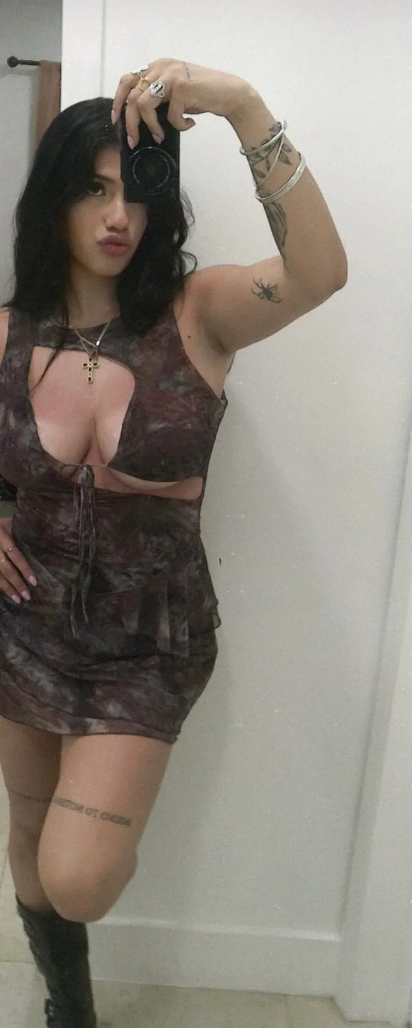 Miami teen with huge real perfect tits image 6