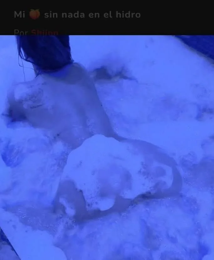 Shi una rubia trolita del oeste que vendió conté en su momento terrible orto 🔥🍑💵 image 13