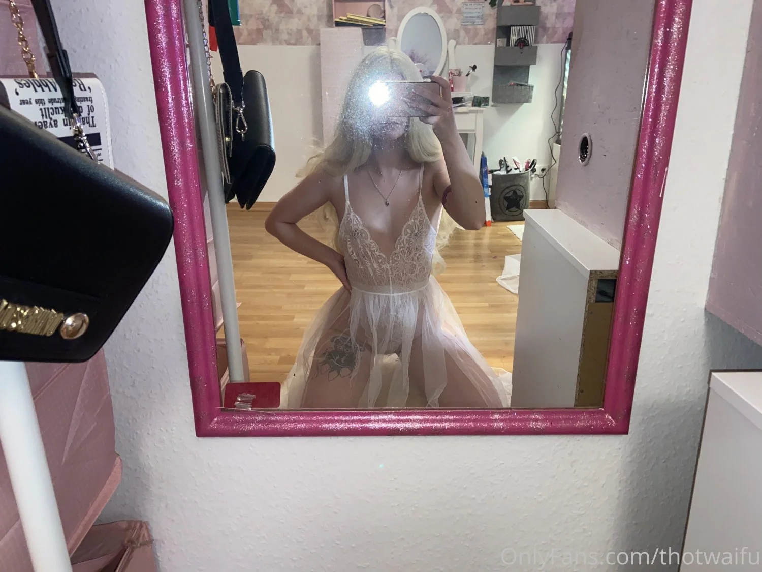 German Red Head Babe Arielle image 11