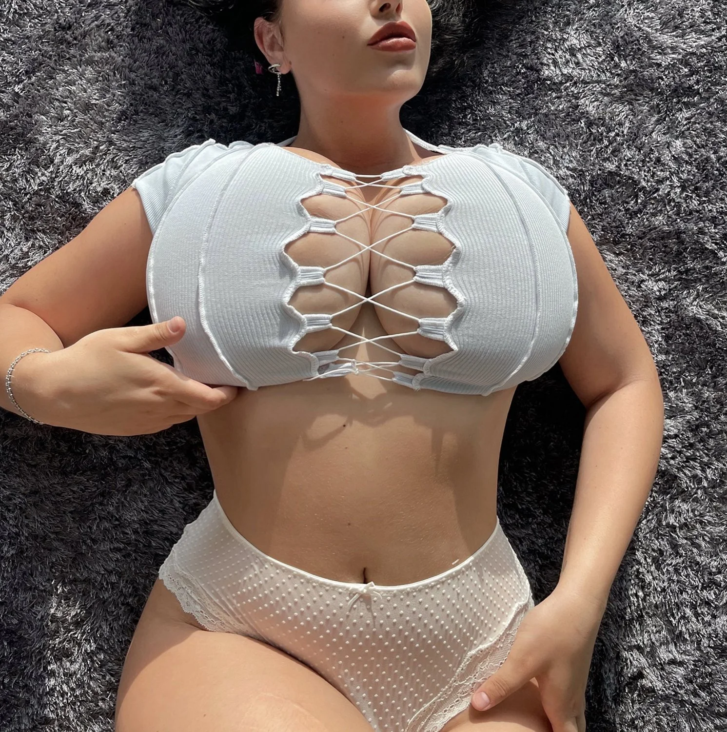 Big natural tits image 12