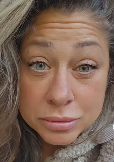 I wanna skull fuck this Italian milf from TikTok so bad cover image
