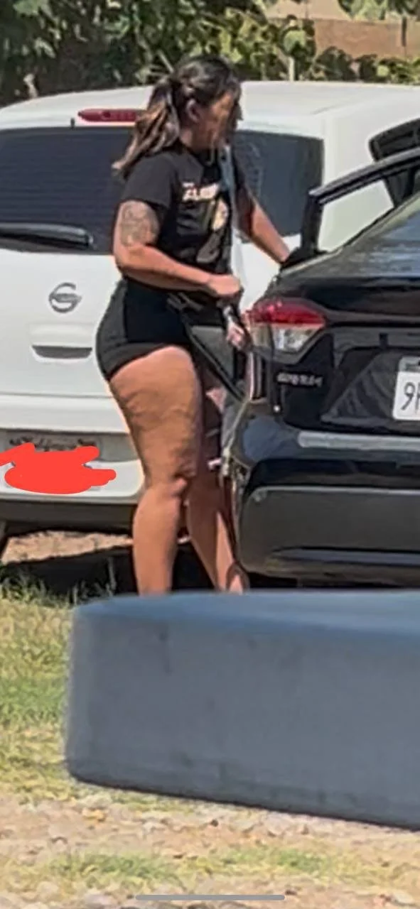 My cousins fat ass creepshots image 2