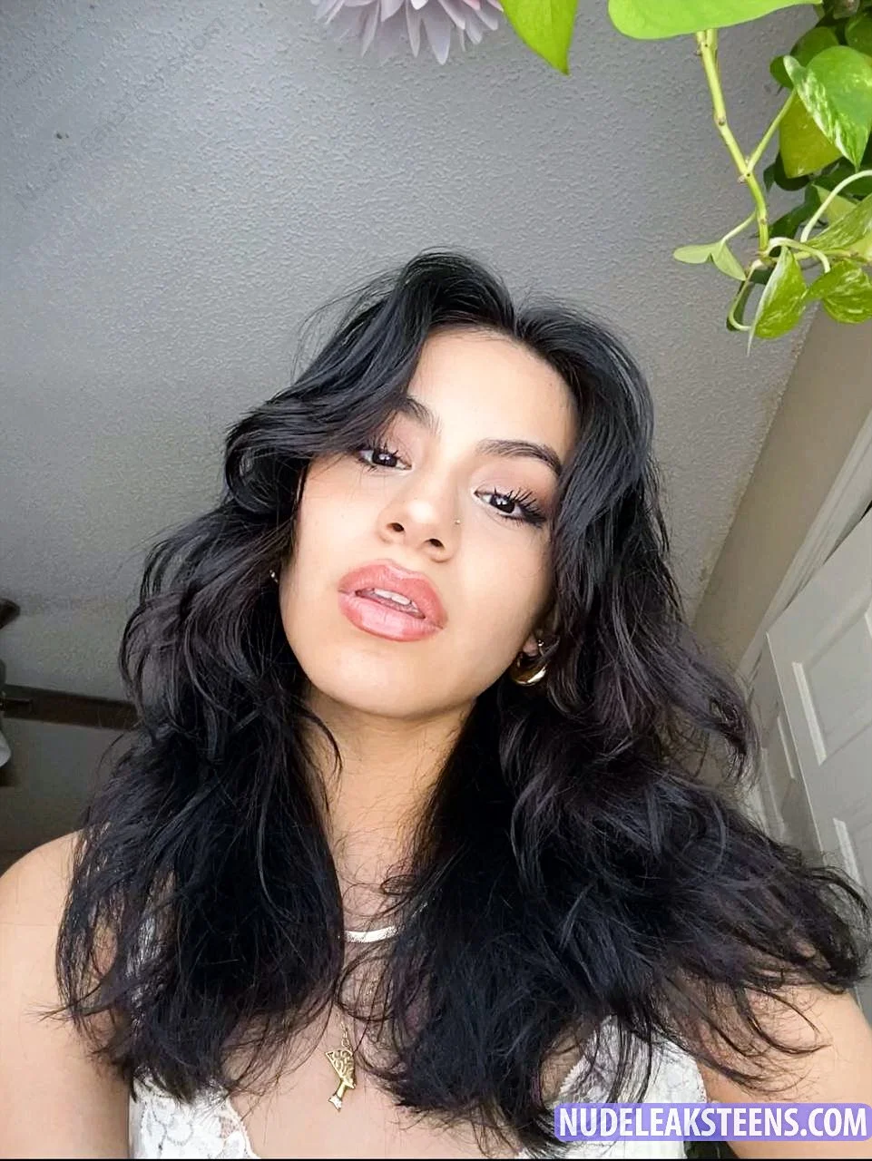 _latina_ 8 image 2