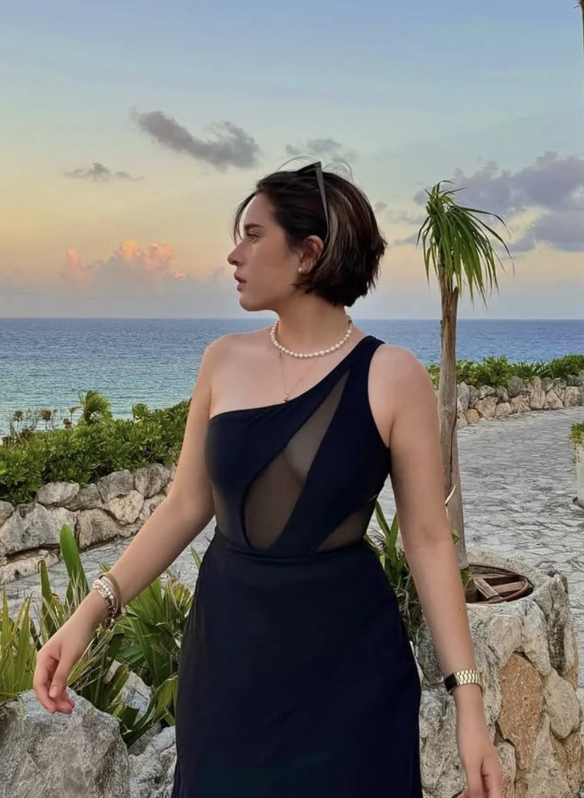 Karla the whore - share everywhere image 7