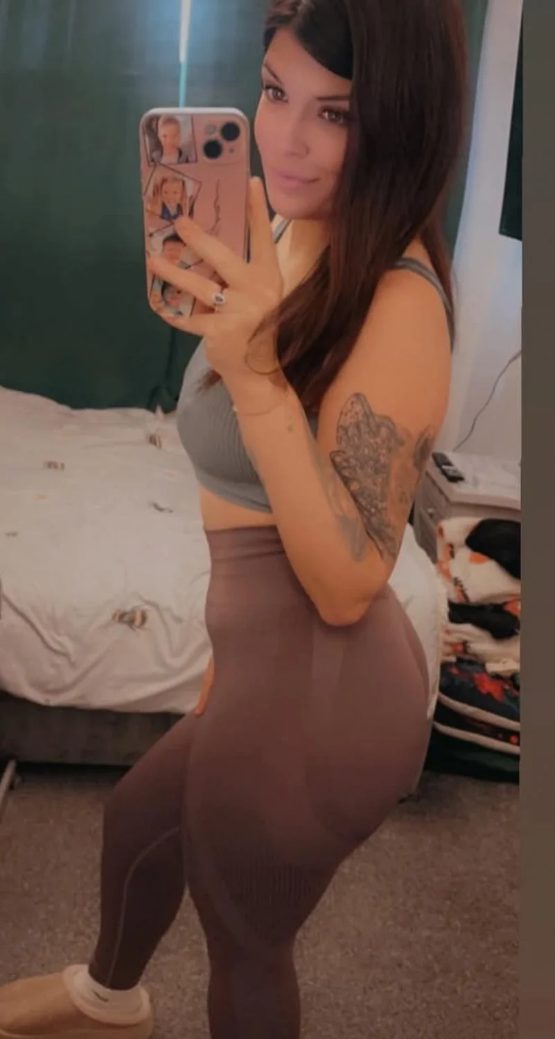 Webslut demi image 4