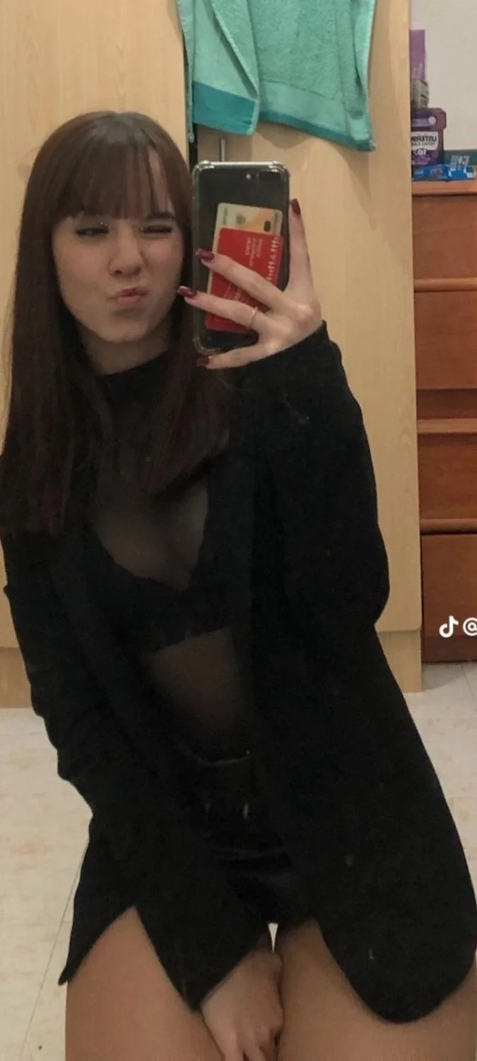 19yo irl slut main image