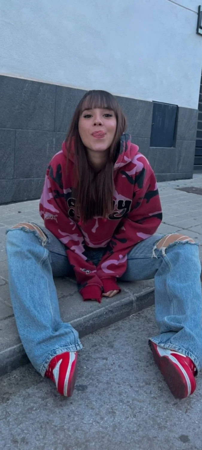 19yo irl slut image 6