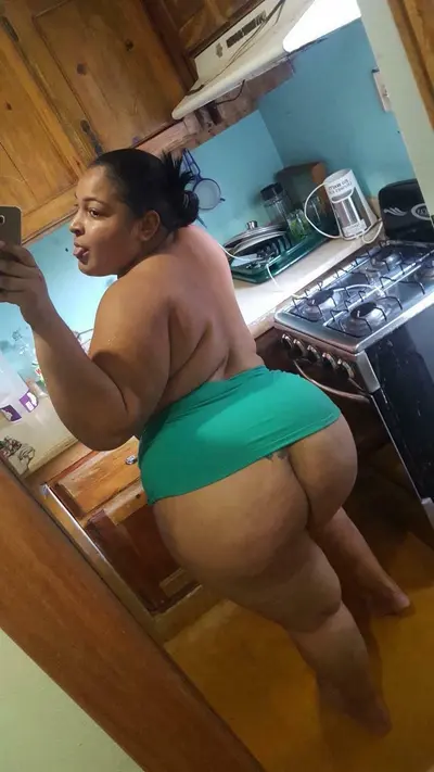 Thick auntie cover image