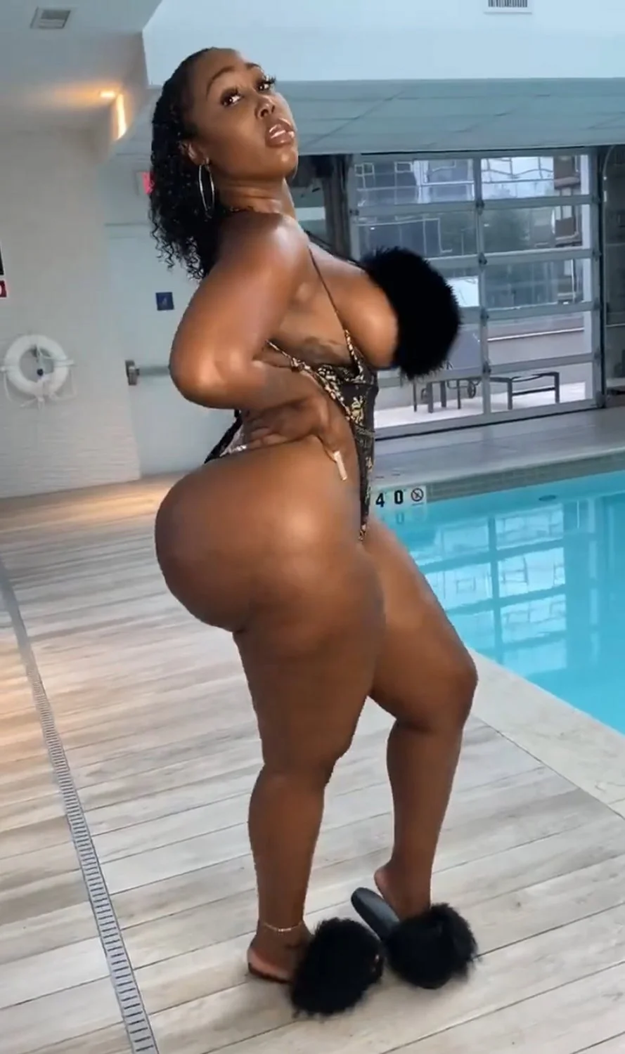 Zmeena Orr image 46