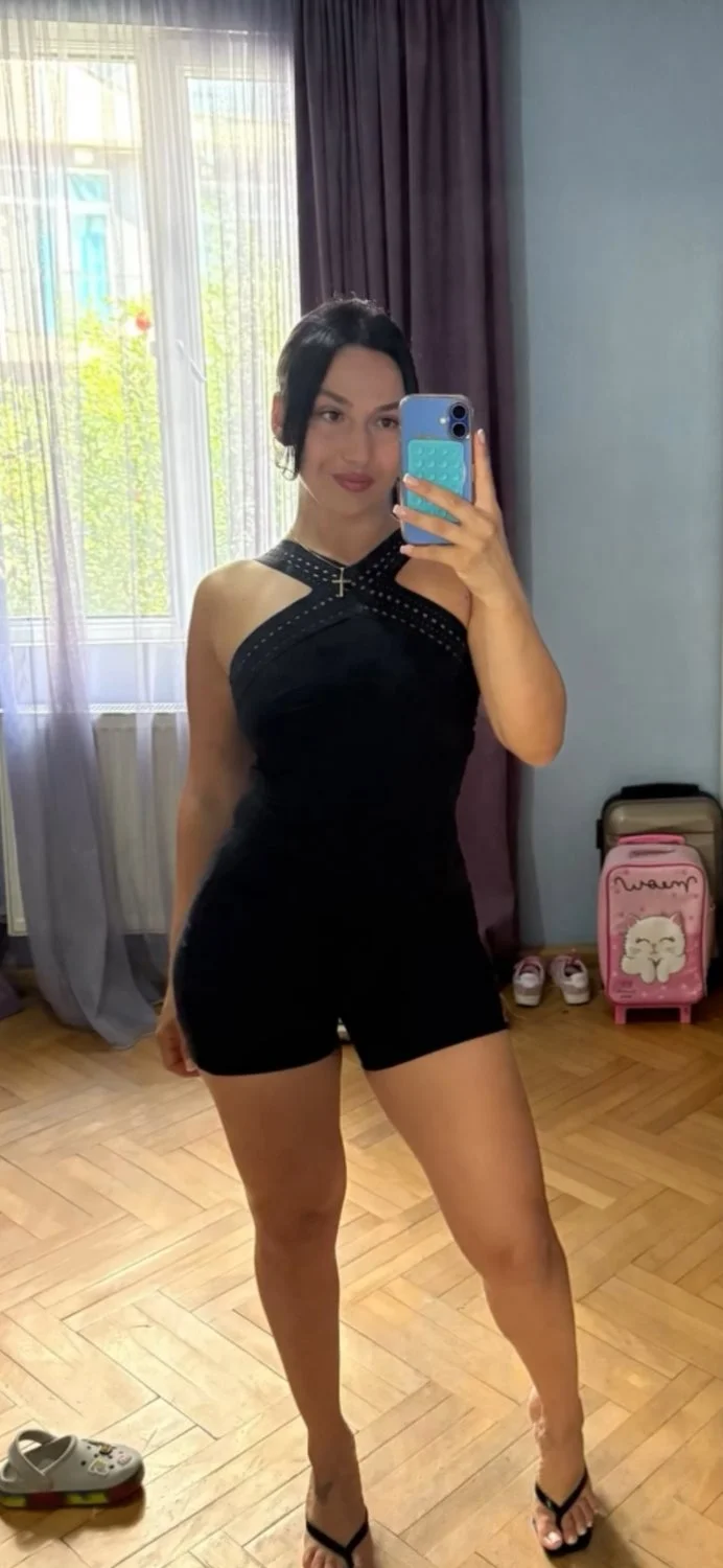 Georgian 🇬🇪 milf is always fucking BBC image 2