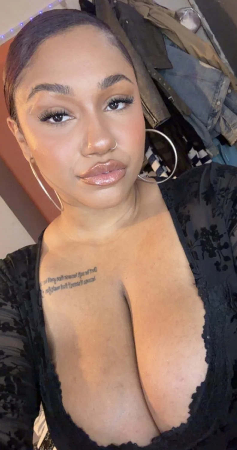 Top tier Titties n Lips combo image 2