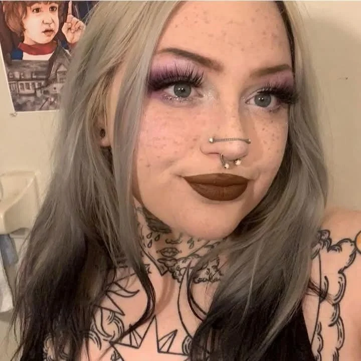 FAT BITCH WITH FAT DICK GETS BACKSHOTS image 4