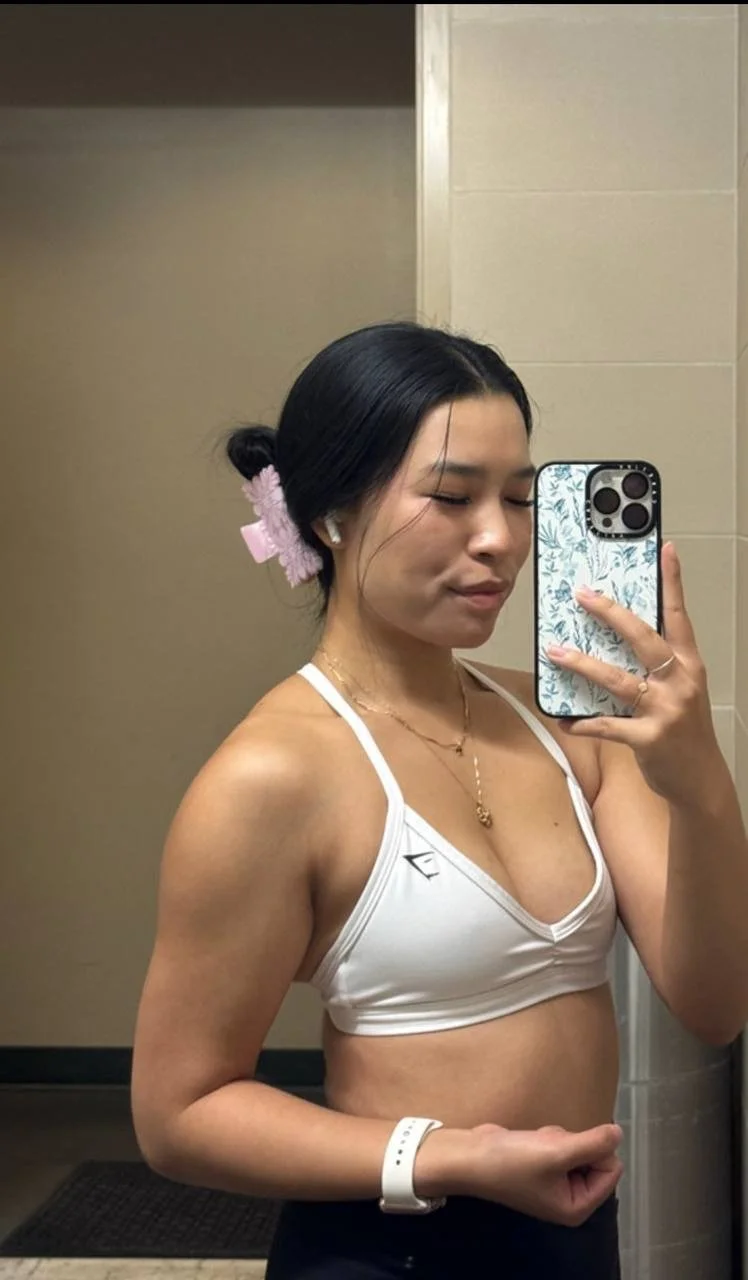 Sexy gym Asian babe (repost) image 4