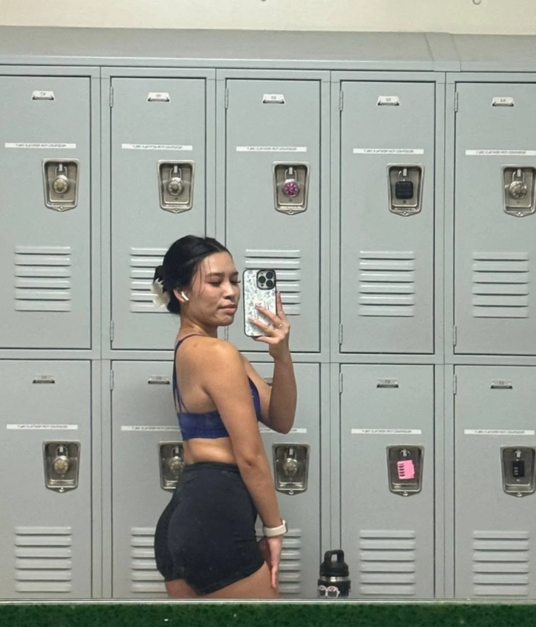 Sexy gym Asian babe (repost) image 5