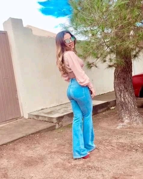 La puta tetona de Luisa Fernanda image 19