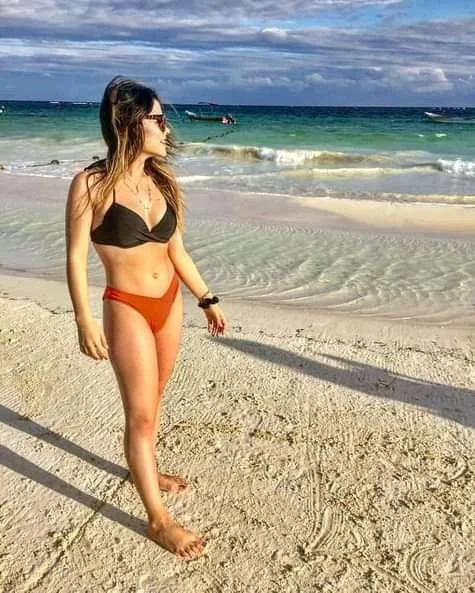 La puta tetona de Luisa Fernanda image 20