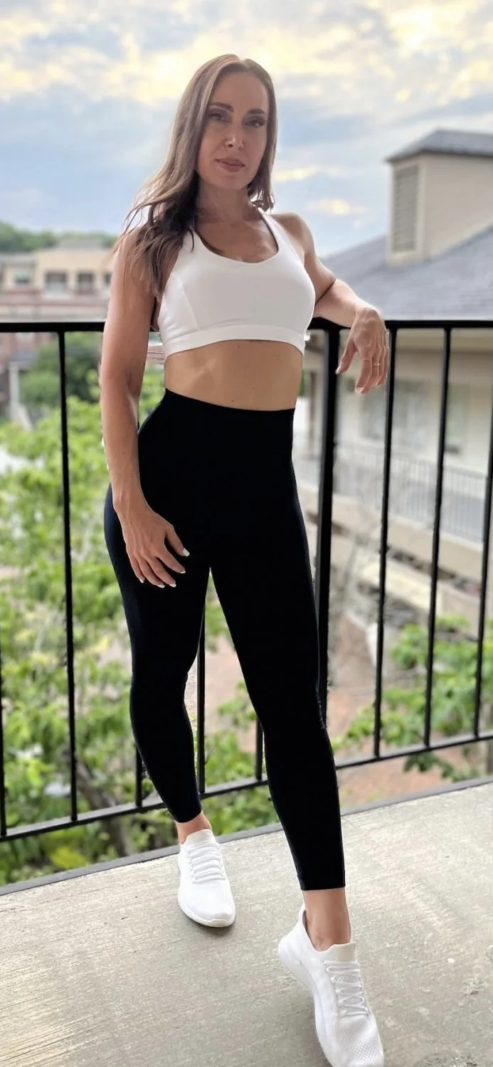 Tampa fitness milf Toni Chiarini image 47