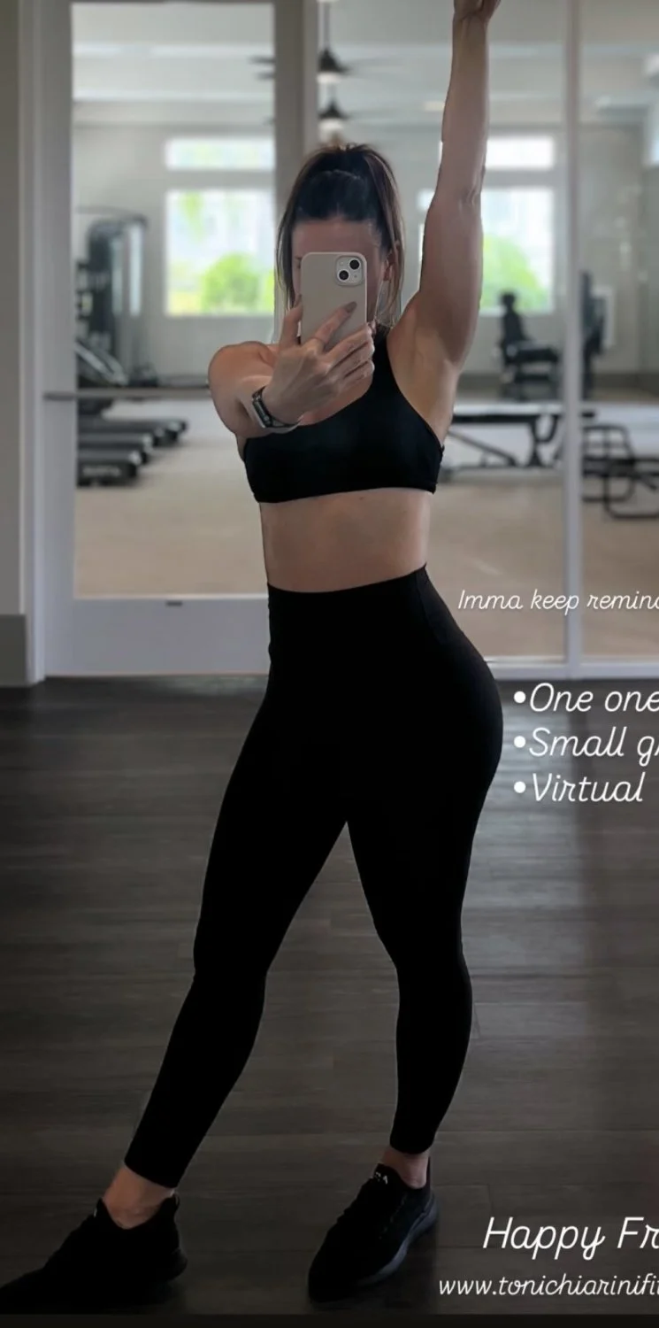 Tampa fitness milf Toni Chiarini image 7