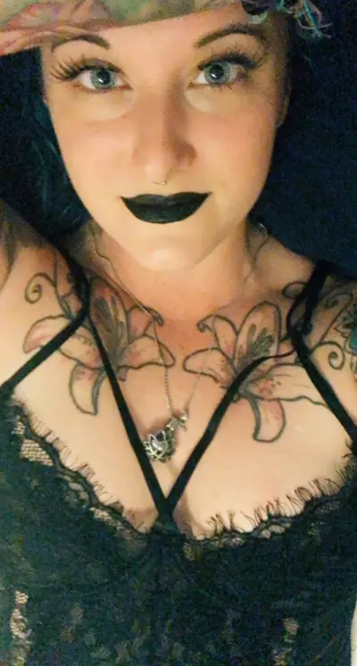 Eating my ex’s pussy and her sucking my dick cover image