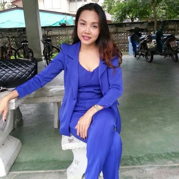 Thai schoolteacher-mom's affair with her student image 3