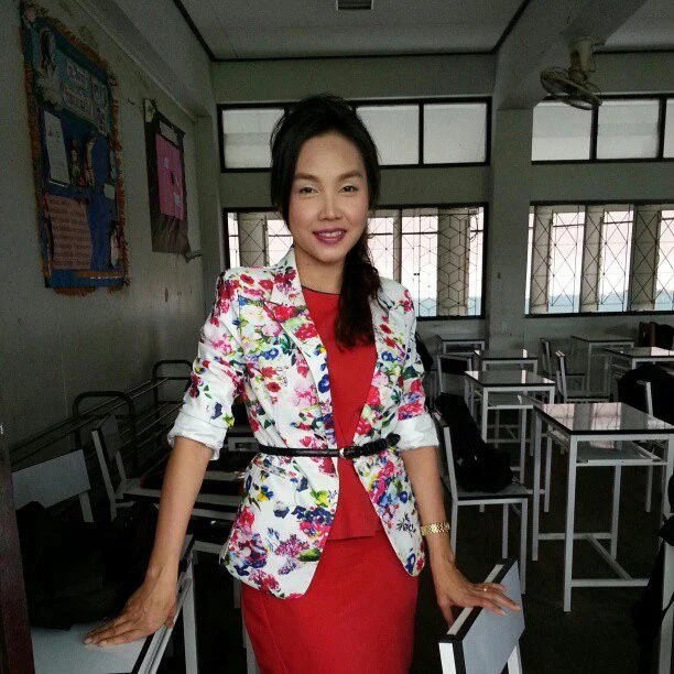 Thai schoolteacher-mom's affair with her student image 4