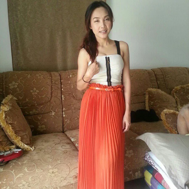 Thai schoolteacher-mom's affair with her student image 8