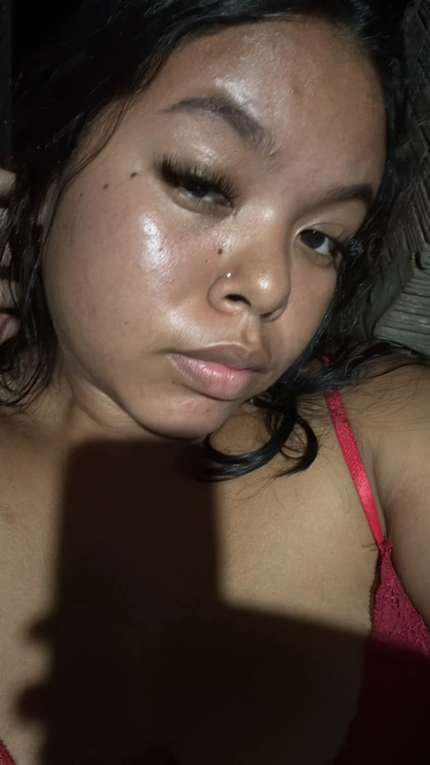 Novinha Gordinha baixa renda image 3