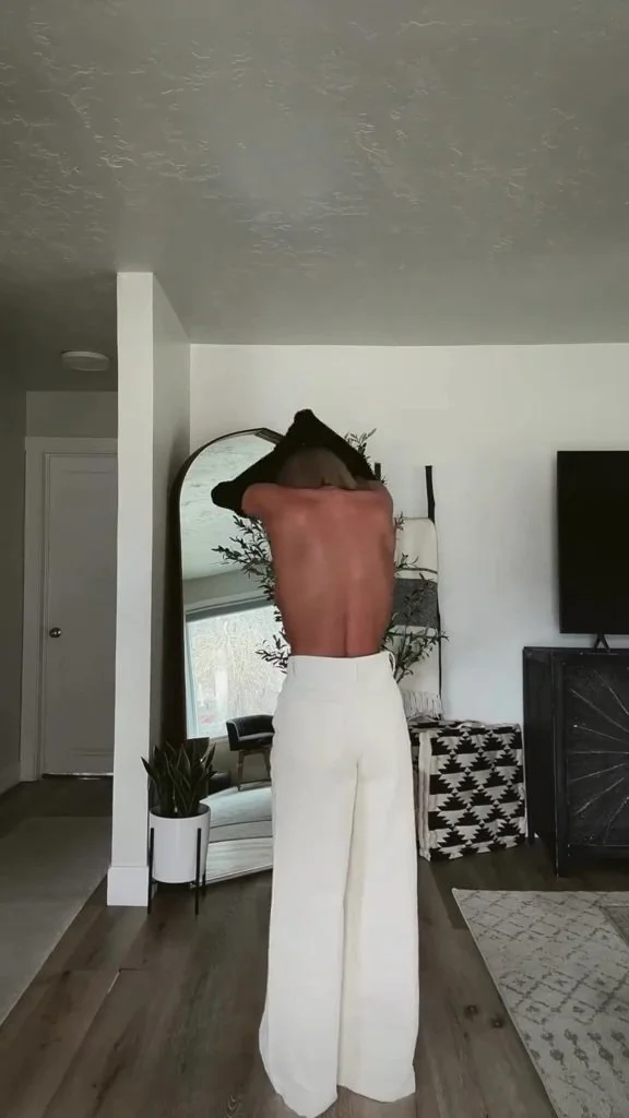 Smoking Hot MILF image 4