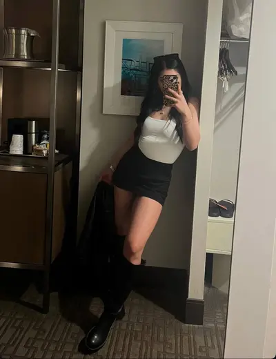 Leo gets sloppy from Latina cousin avid ( dm to buy her full vid ) petite taking his huge cock cover image