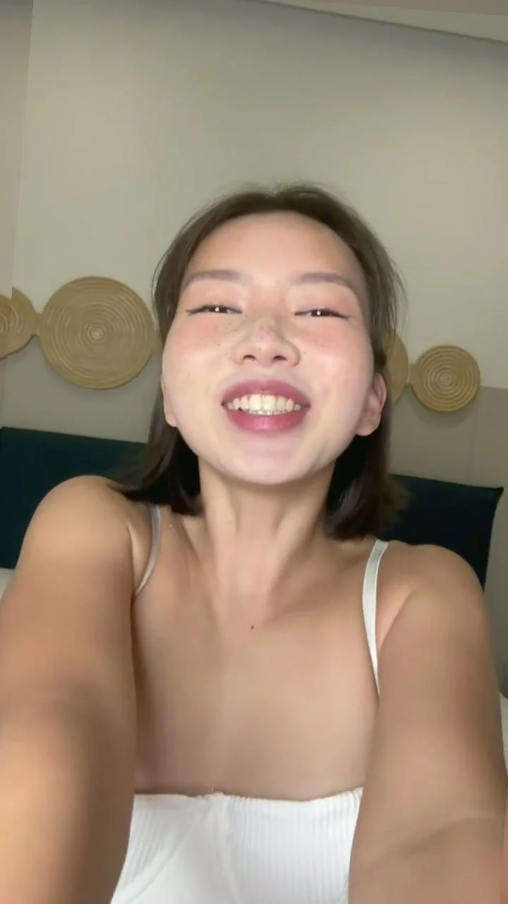 🔞 horny petite body deepthroat nude wet pussy 💦🍑 Check my OF image 5