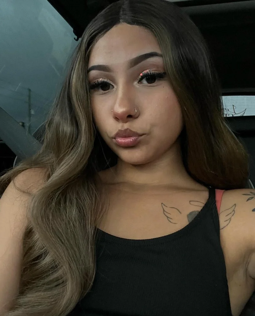 Sexy petite Latina main image