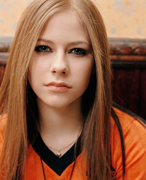 And now, ladies and gentlemen, here’s Avril Lavigne! Feel free to edit or caption these pics. image 1