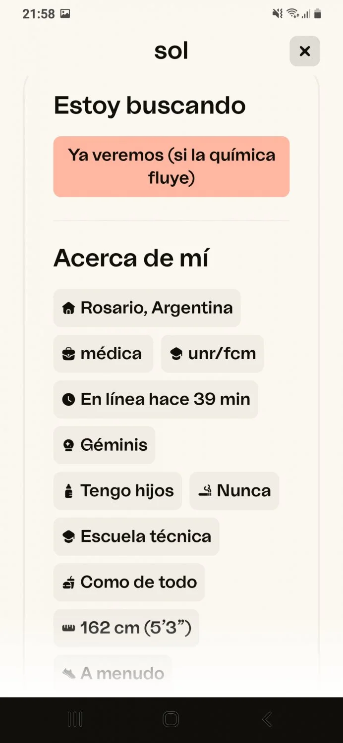 Se cambió el nombre despues regalarse a un desconocido la doctora petera rosarina jajajjaja image 27