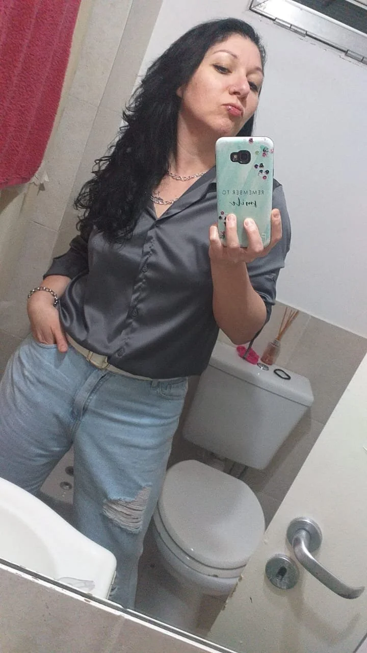 Se cambió el nombre despues regalarse a un desconocido la doctora petera rosarina jajajjaja image 32