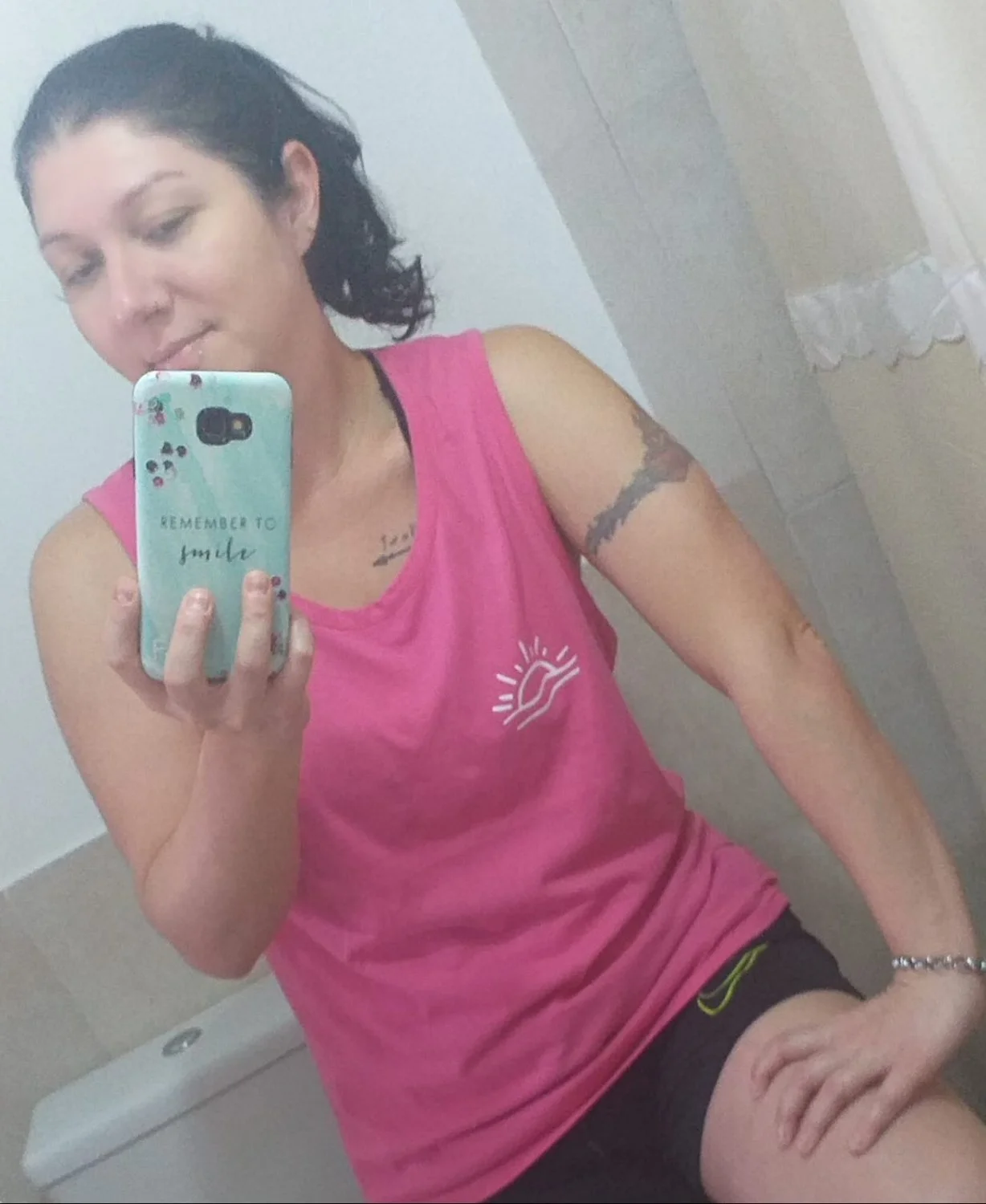 Se cambió el nombre despues regalarse a un desconocido la doctora petera rosarina jajajjaja image 41